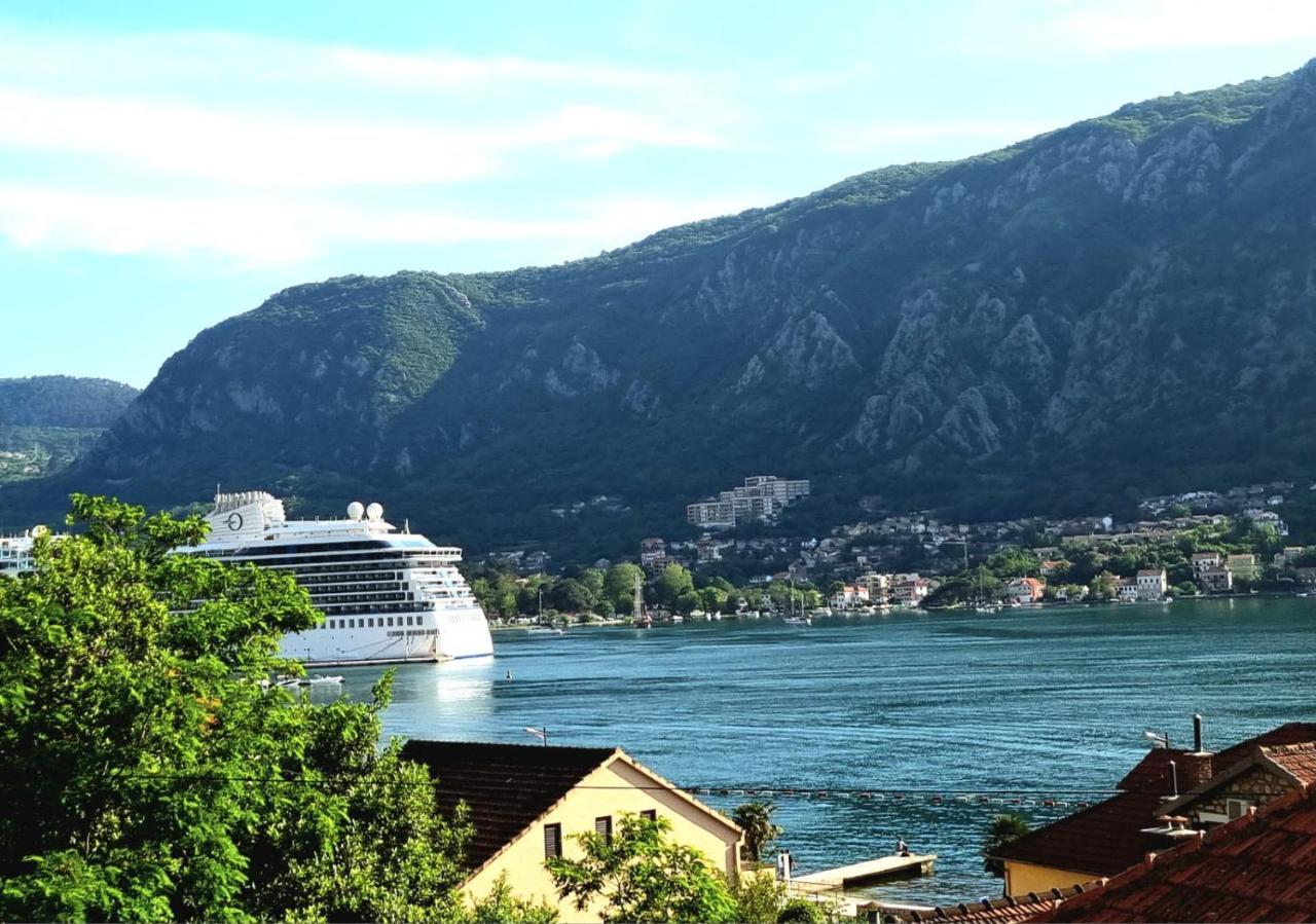 Apartments Krstos Place Kotor Exteriör bild