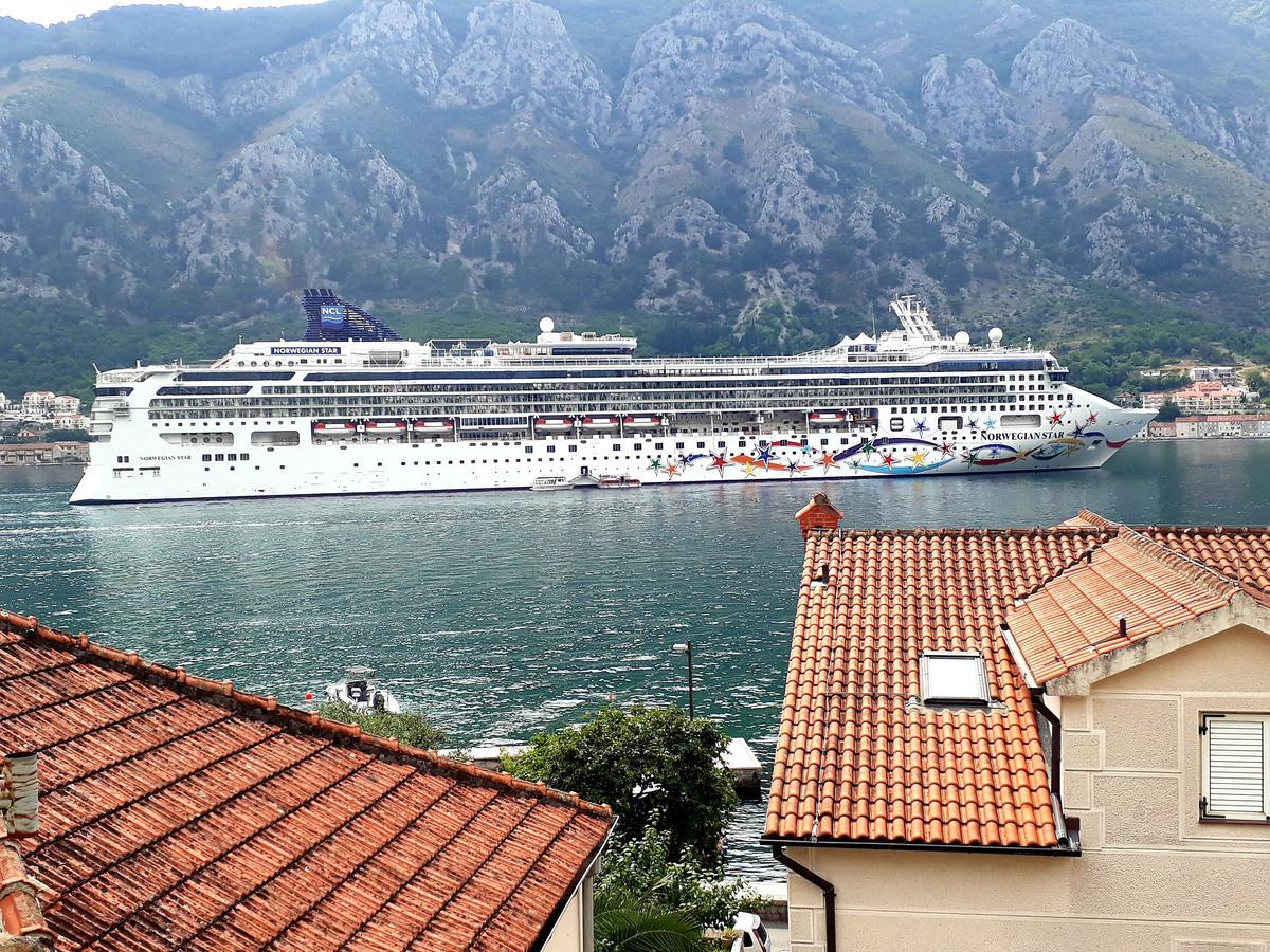 Apartments Krstos Place Kotor Exteriör bild